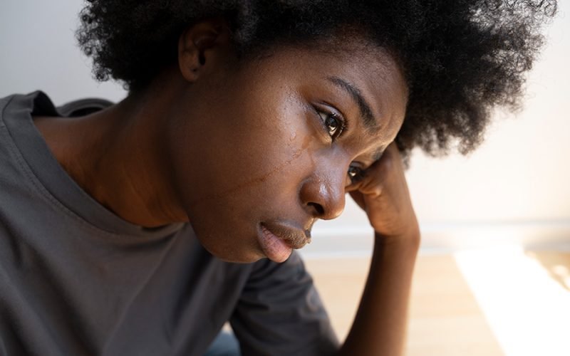 Depressão e TCC: Como a Reestruturação Cognitiva Promove Mudanças Duradouras